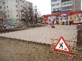 Продолжаются работы по капитальному ремонту сквера "Аллея ветеранов".