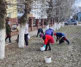 В Туймазах стартовали еженедельные субботники