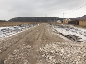 В АГИРТАМАКЕ СОВМЕСТНЫМИ УСИЛИЯМИ УДАЛОСЬ ОТСЫПАТЬ НЕСКОЛЬКО КИЛОМЕТРОВ ДОРОГ