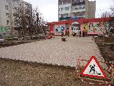 Продолжаются работы по капитальному ремонту сквера "Аллея ветеранов".