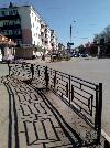 Установили пешеходные ограждения